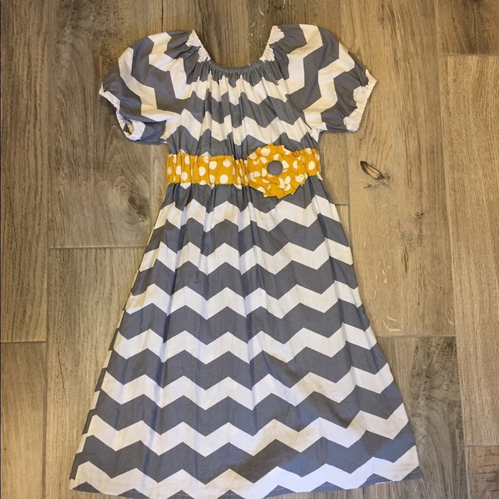 Girls custom made boutique dress size 5/6